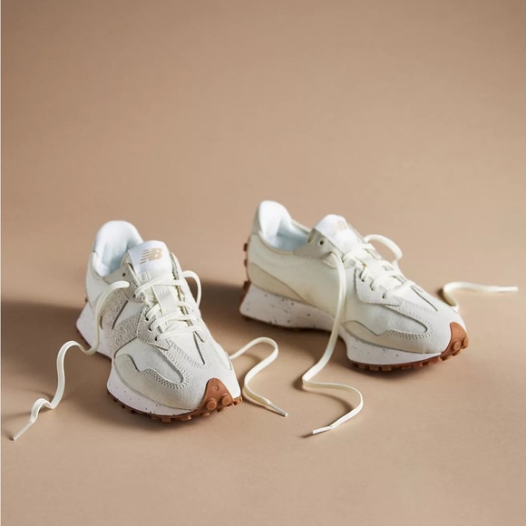 New Balance 327 in Turtledove - Picture 8 of 12